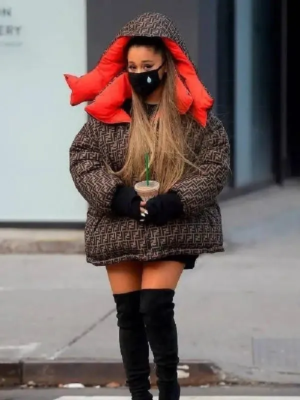 Ariana grande sales oversized hoodie look