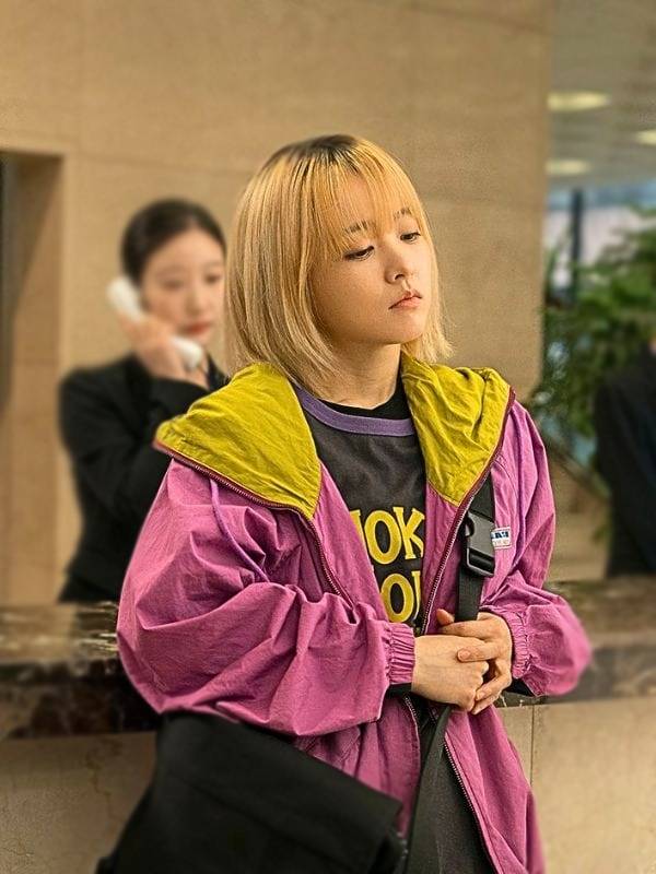 Our Unwritten Seoul S01 Yoo Mi-ji Lilac Windbreaker Jacket
